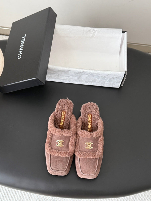 CC 26S Shearling Trim Mules Khaki Gold Suede 127802