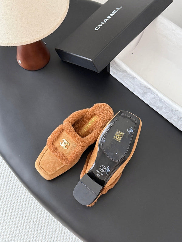CC 26S Shearling Trim Mules Brown Gold Suede 127804
