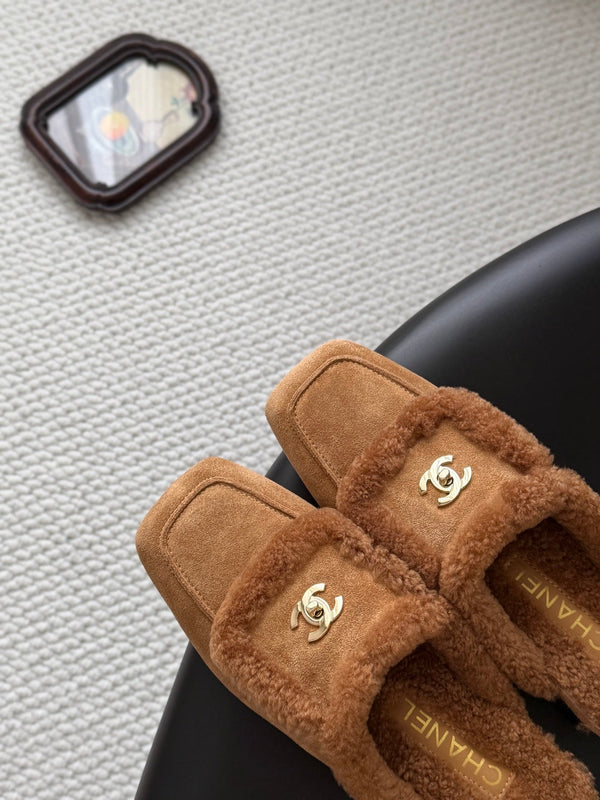 CC 26S Shearling Trim Mules Brown Gold Suede 127804