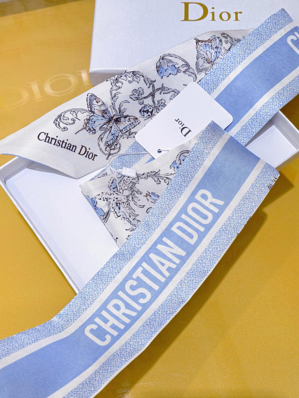 CD 26s Scarf 105cm In Silk 305884