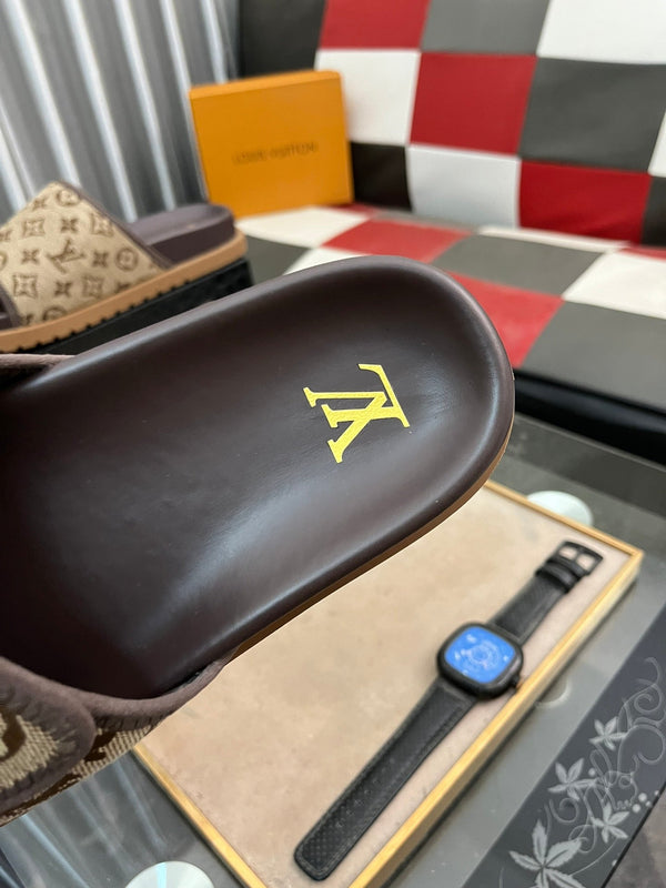 MIAMI MULE IN PEANUT BROWN MONOGRAM JACQUARD