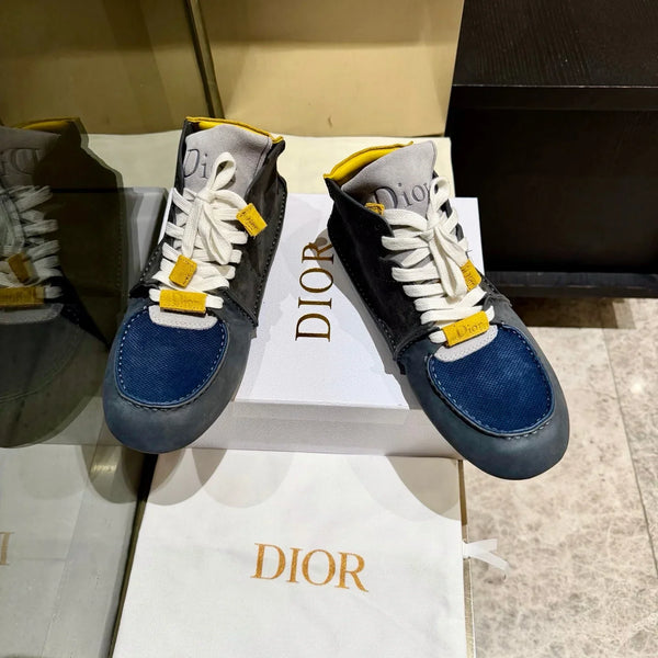 CD 26s Roadie Sneakers Suede Calfskin 966738