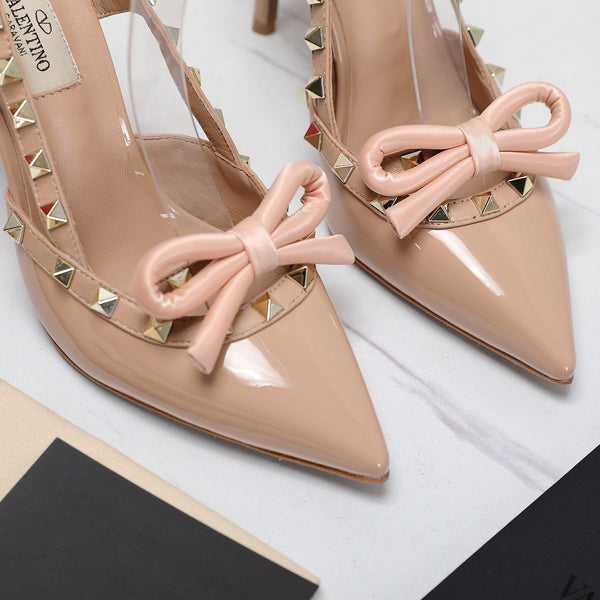 VL Rockstud Bow Slingback Nude Tan Patent Leather Pump 95mm