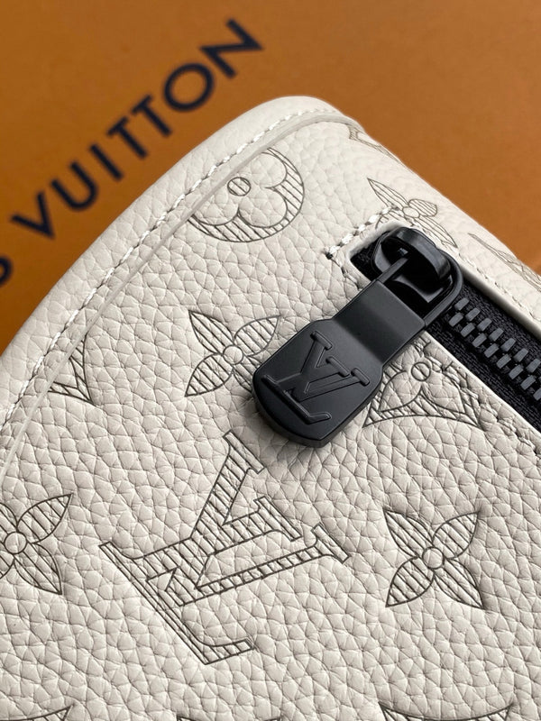 LV Pulse Messenger 26.6cm Sand Color Monogram Shadow embossed calfskin