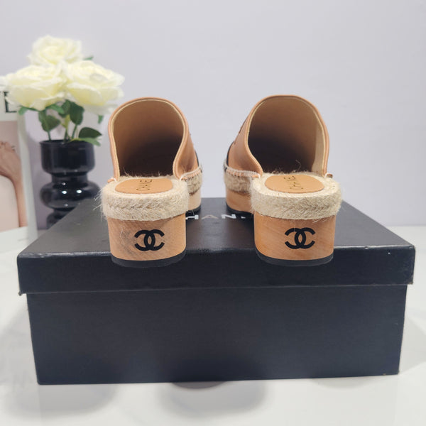 CC 26s Half-Length Slippers Black Beige Sheepskin 104250