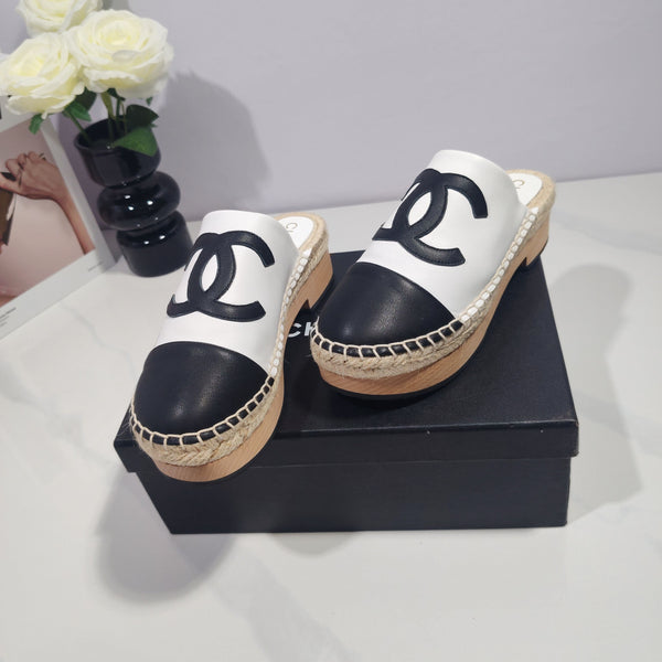 CC 26s Half-Length Slippers Black White Sheepskin 104252