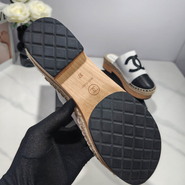 CC 26s Half-Length Slippers Black White Sheepskin 104252