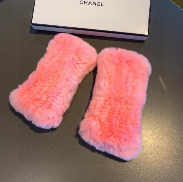 FINGERLESS HALF GLOVES IN ROUGE PINK RABBIT FUR 462276