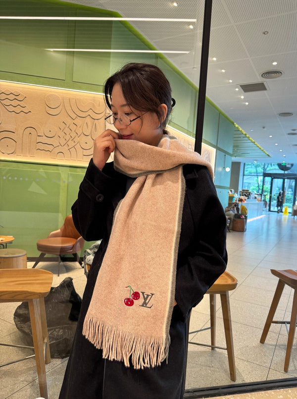 LV 25ss Scarf 180CM Light Beige Knitted Cashmere 292790