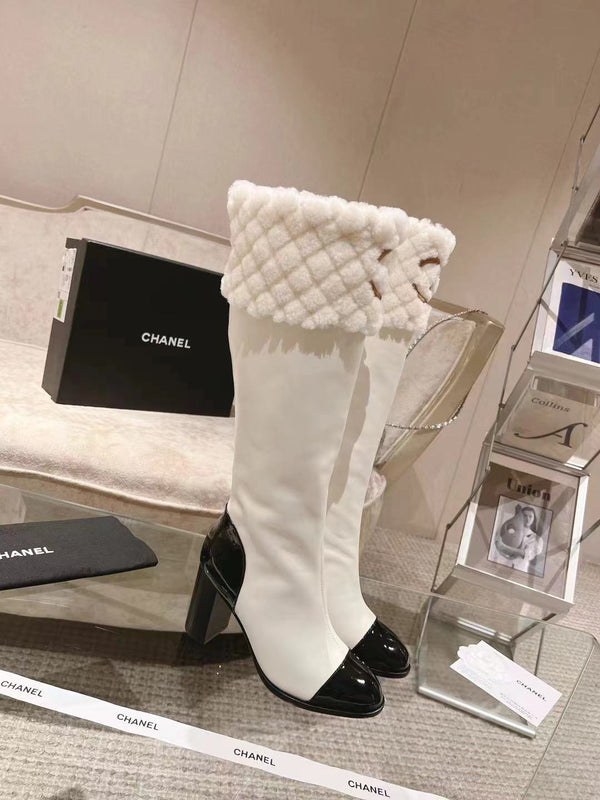 CC 26S Turnlock Quilted Shearling Jumping Boots 8.5cm White Leather 117691