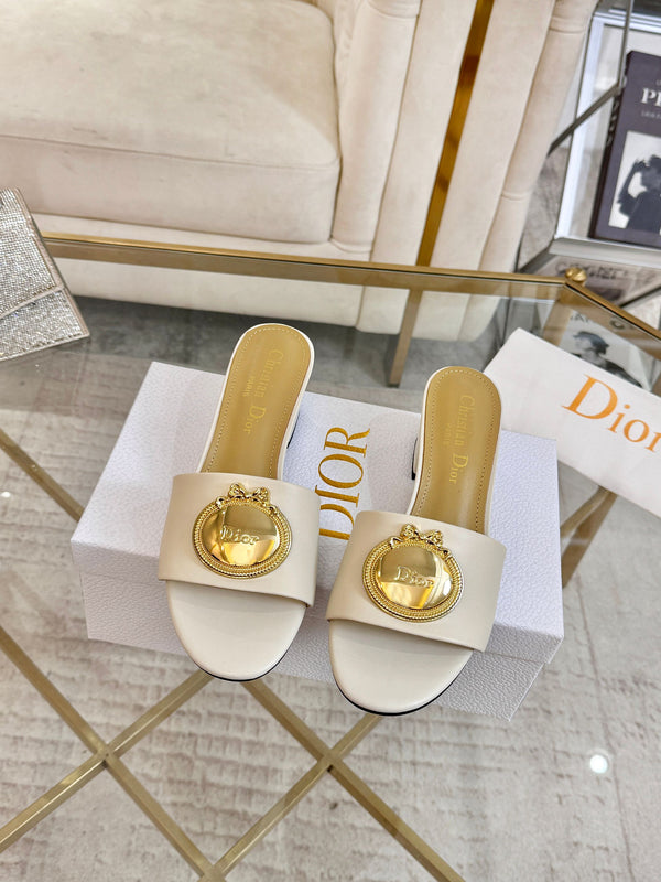 CD 26s Médaillon Buckle Slides 5.5cm Lambskin 927377
