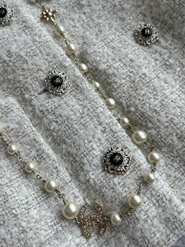 Chanel 2025 White Woven Tweed Fabric Jacket 318544