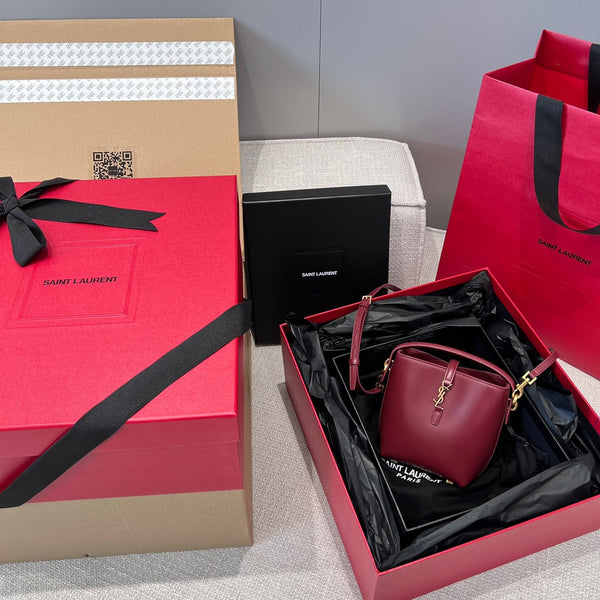 Le 37 Bucket Bag 15cm Red Gold Cowhide
