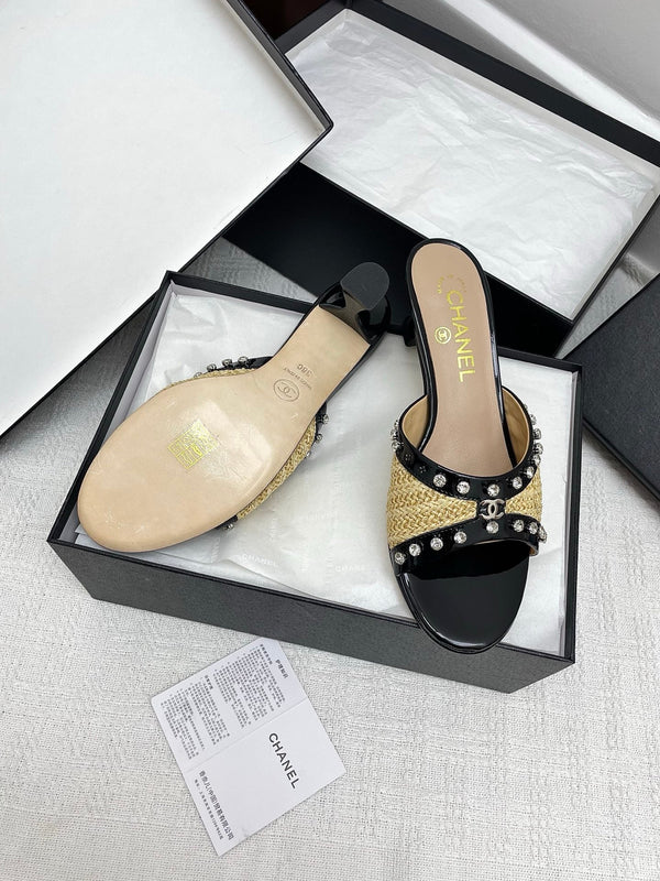 CC 25SS Slippers 5cm Yellow Raffia Black Patent Calfskin 338300