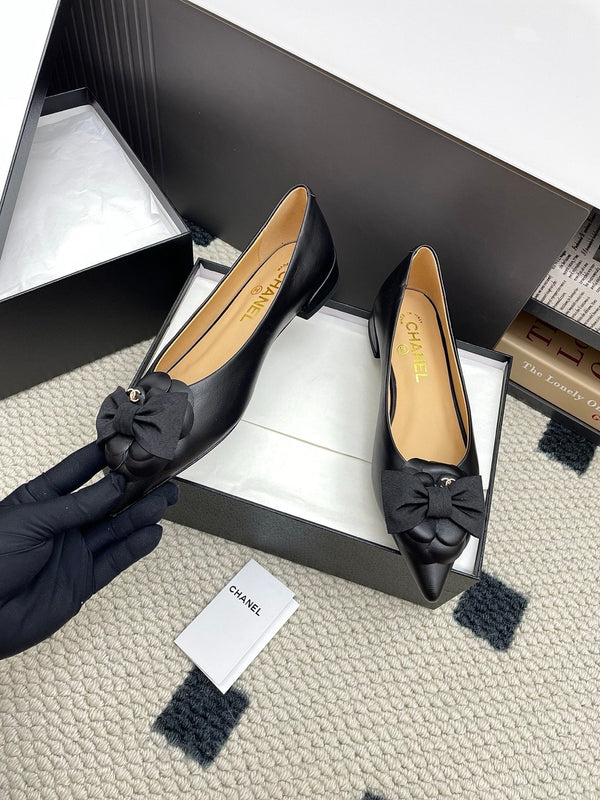 CC Logo Bow with Camellia Ballerina Flats 15mm Black Cowhide Sheepskin 427022