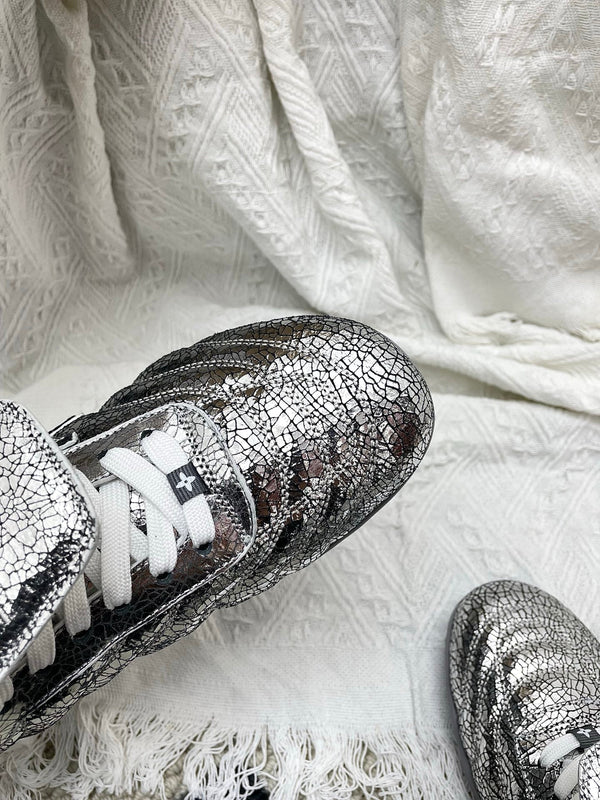 LV Footprint Sneaker Sliver Metalic Leather 611171