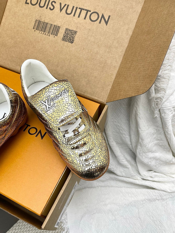 LV Footprint Sneaker Gold Metalic Leather 611172