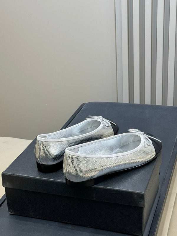 CC 26ss Ballet Flats Black Sliver Leather Fabric 623150