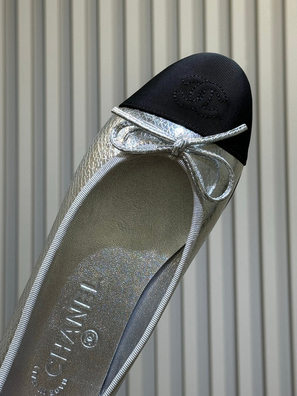 CC 26ss Ballet Flats Black Sliver Leather Fabric 623150