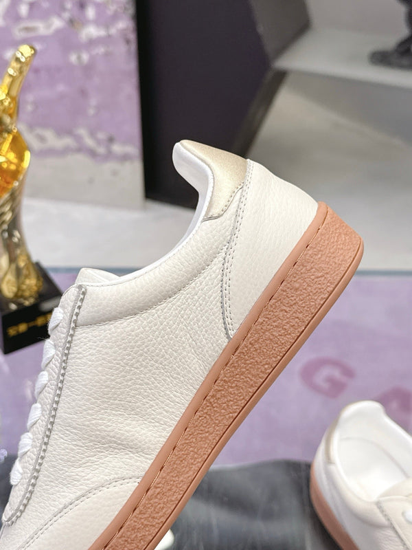 LV 26 Frontrow Sneaker Cream Cowhide 599254