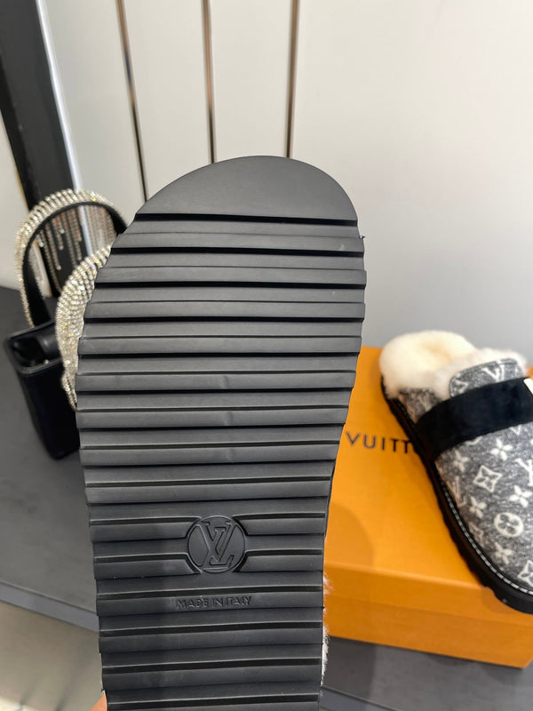 LV Cosy Flat Slippers Comfort Clog Black Grey BeigeLeather Monogram Fur 533468