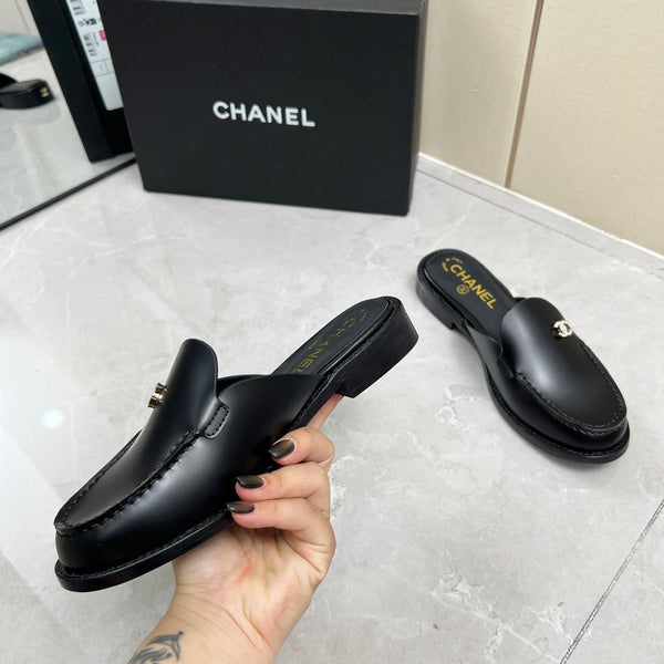 CC 25C Mule Black Calfskin