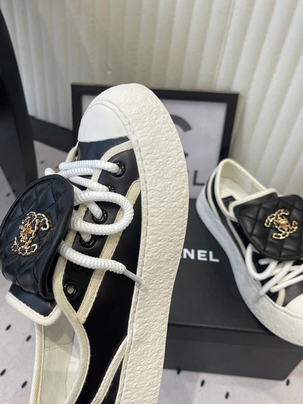 CC 2026s Sneakers Black White Leather 720087