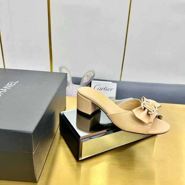 cc 25 bow mule sandal 50mm beige sheepskin 238477