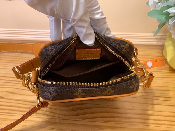LV Danube Bd Brown Monogram Canvas 205330