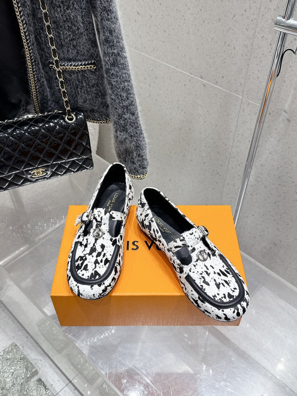 LV Soho Flat Loafer Black White Leopard Horsehair 610854