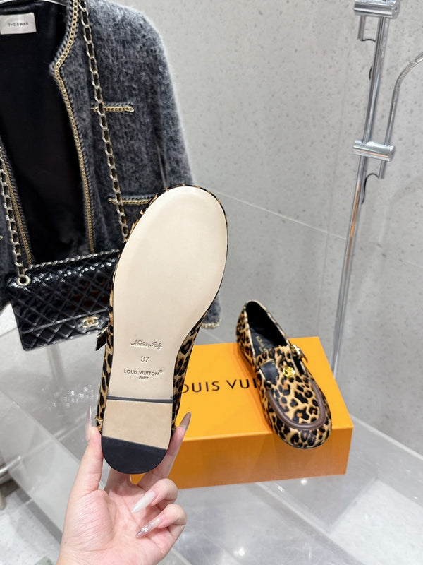 LV Soho Flat Loafer Black Yellow Leopard Horsehair 610855