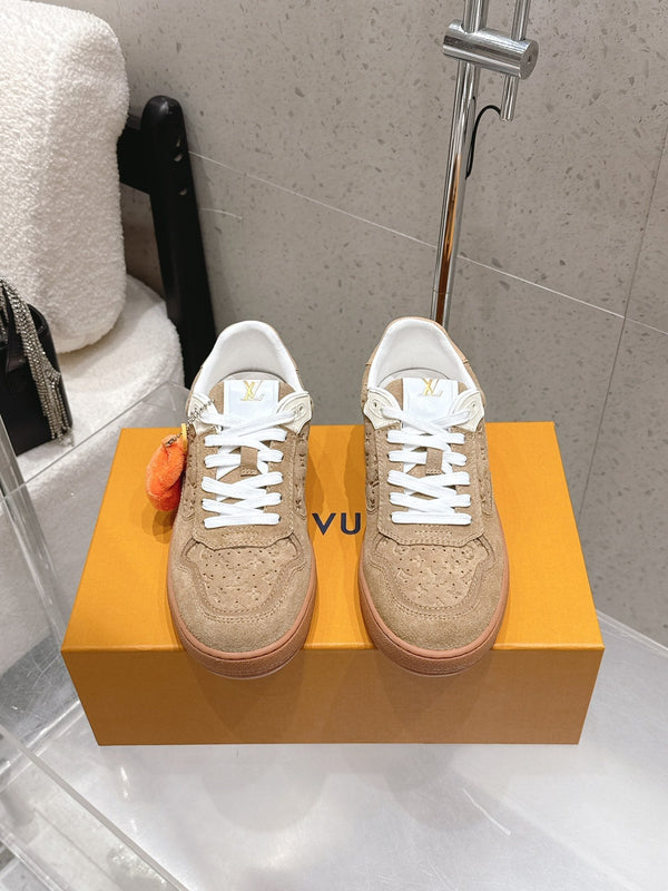 LV Stadium Sneaker Brown Suede 610787