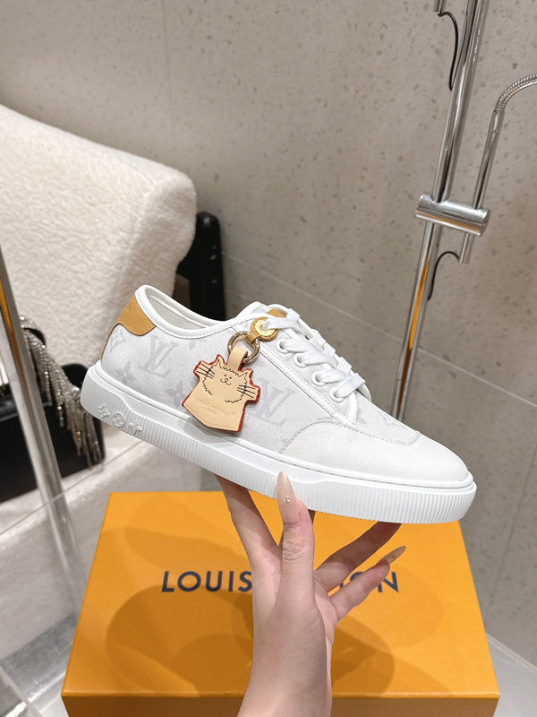 LV x TM Lagoon Sneaker White Canvas Lace 610799