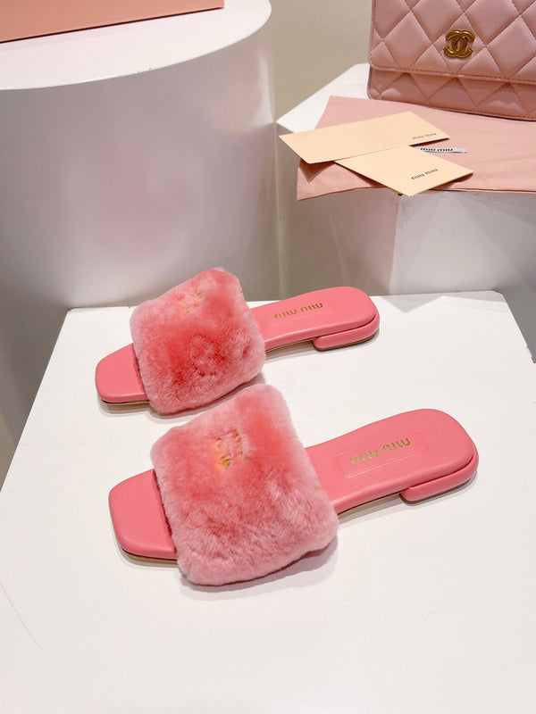 Miu Slides Hot Pink Leather Fur 739563