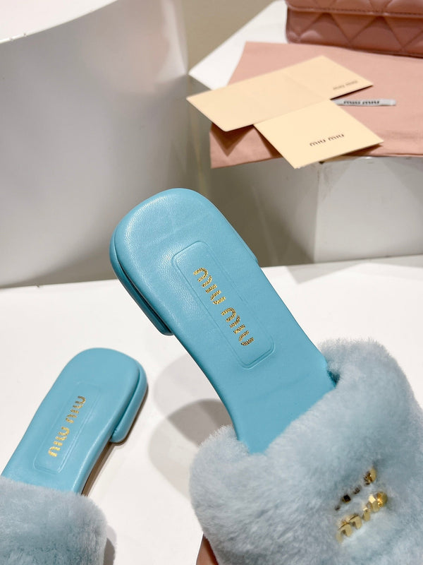 Miu Slides Light Blue Fur Leather 739564