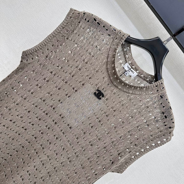 CC 26s Logo Knitted Vest Taupe Cotton 378318