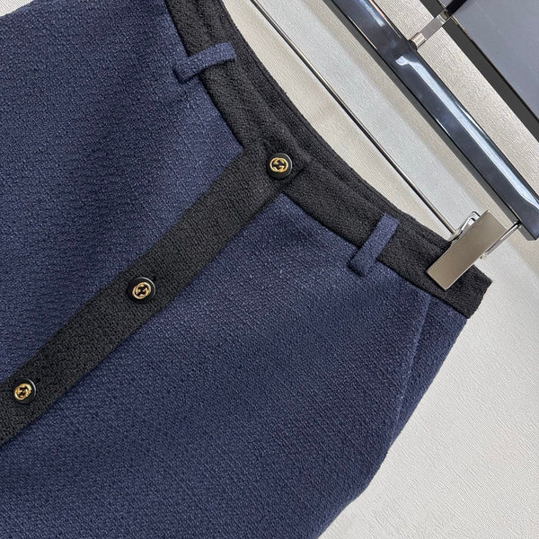 GC 26s Tweed Mini Skirt Contrast Trim Gold Buttons Navy Blue Polyester Rayon 427680