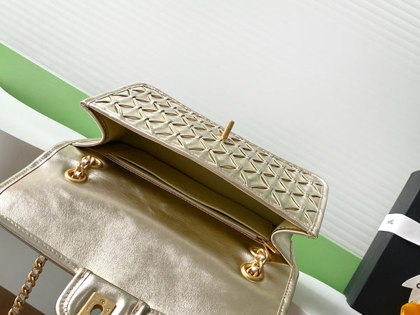 CC 25C Flap Bag 25cm Gold Metalic Quilted Lambskin