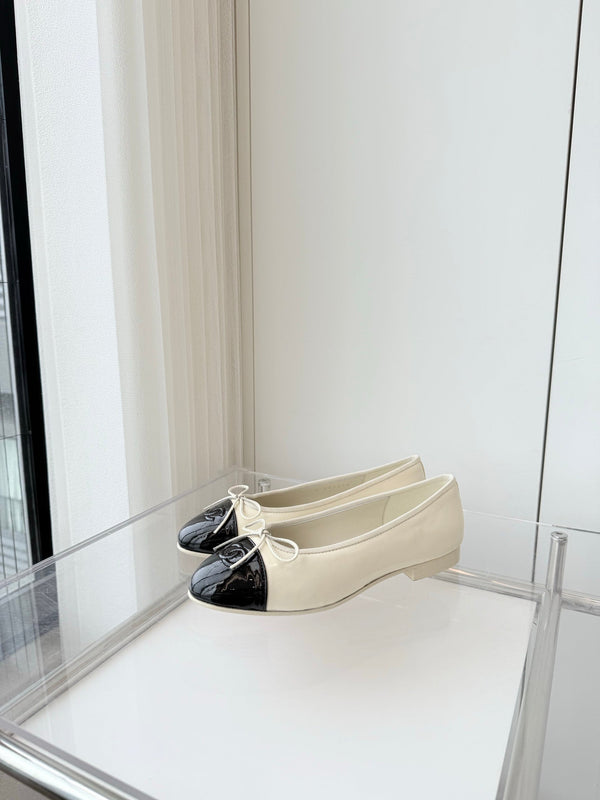 CC Ballet Flat White Leather 238770