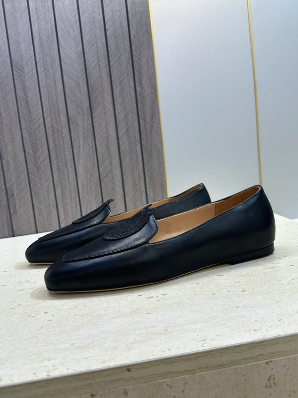 CD 26s Médaillon Loafers Black Leather 118457