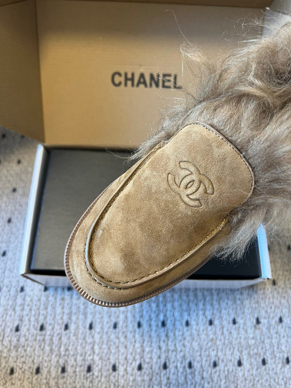 CC 26 Furry Loafer Light Brown Suede Kidskin and Shearling Lambskin 592925