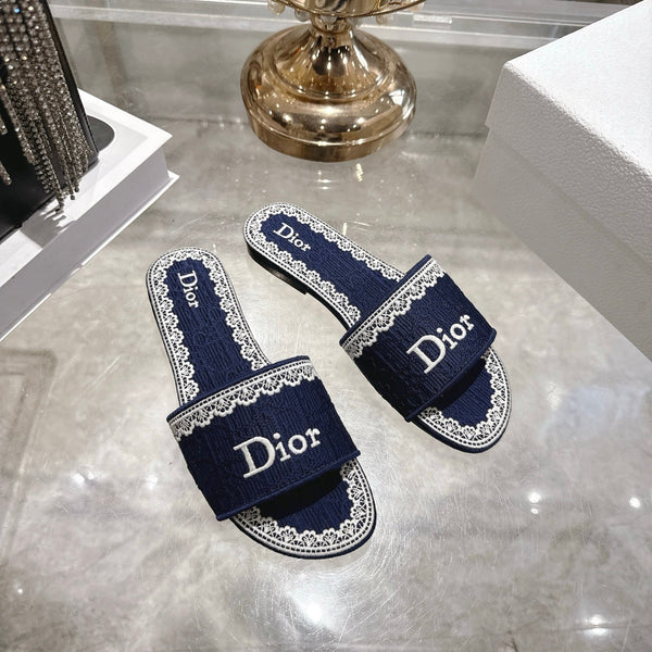 CC 26 Embroidered Sandals Blue White Canvas 592244