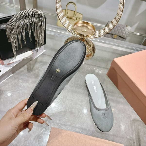 Miu Miu 26s Slippers Grey Mesh 679836