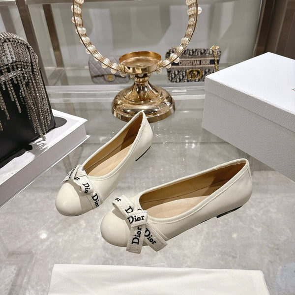 CD 26 Bow Ballet Flat Embroidered Sheepskin