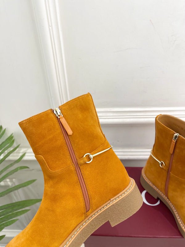 Gucci 25π¬π¬ horsebit ankle boots mustard yellow suede 435377