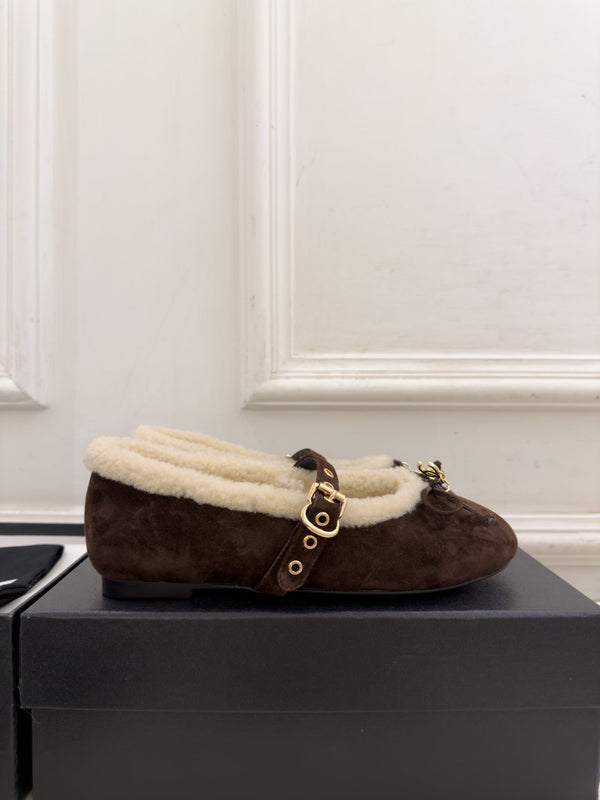 CC 26s Mary Jane Coffe Suede Shearling 111928