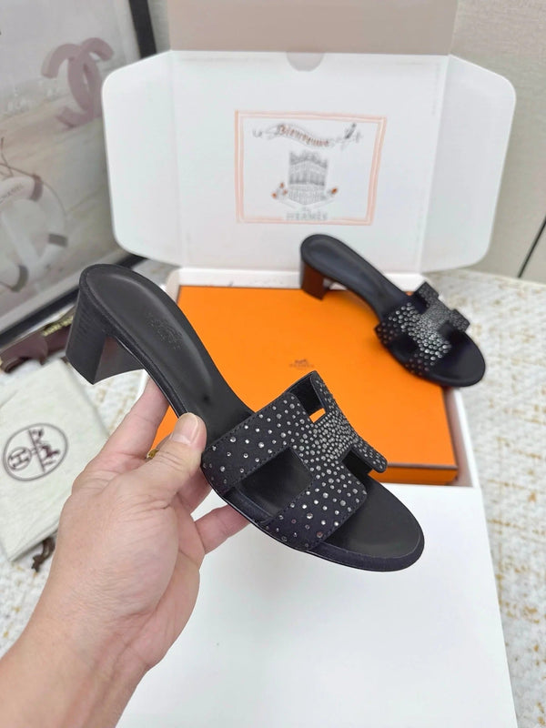 HM 26ss Oran Sandals Black Crystal Suede Cowhide 625256