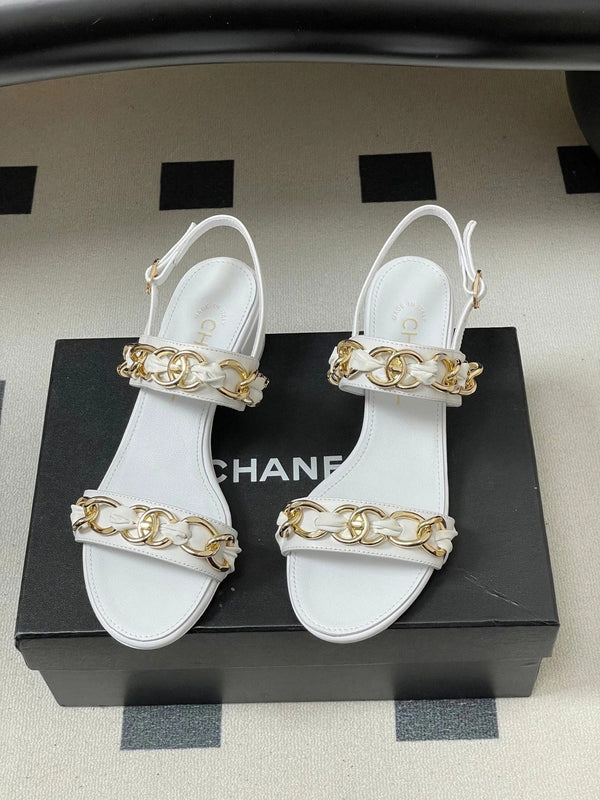 CC 26s Buckle Chain Sandals 55 White Sheepskin 649473