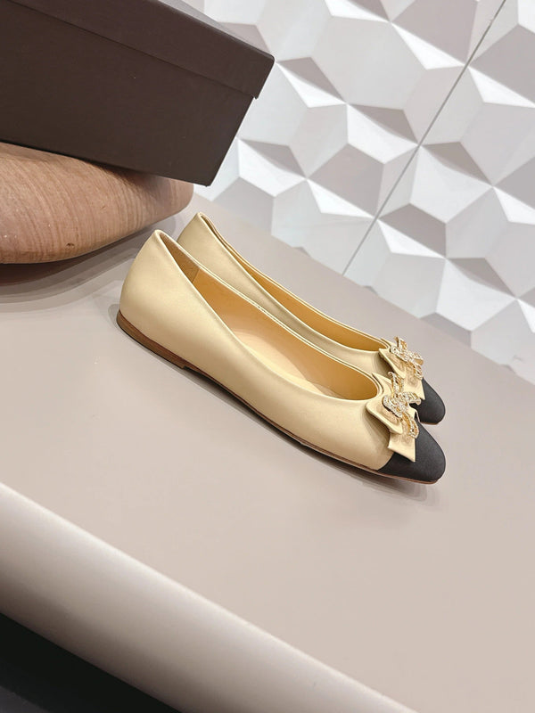 CC 26s Ballet Flats Beige Black Sheepskin 650292