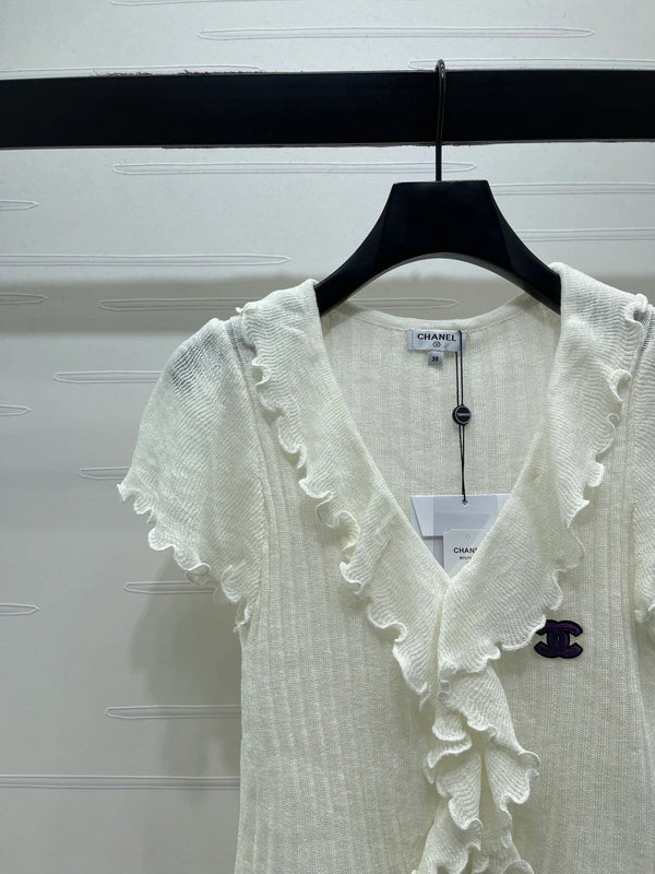 Chanel 2026 Ruffled Knit V-neck Short-sleeved T-shirt White Wool 356523